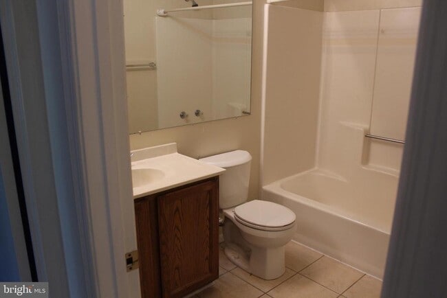 Building Photo - 11724 Lone Tree Ct