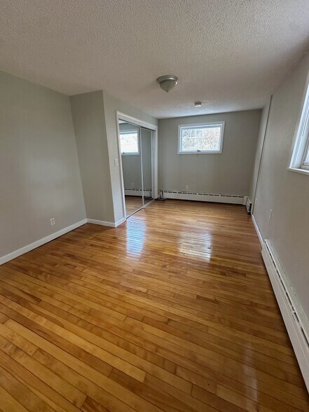 Master bedroom - 14 Ferraro St