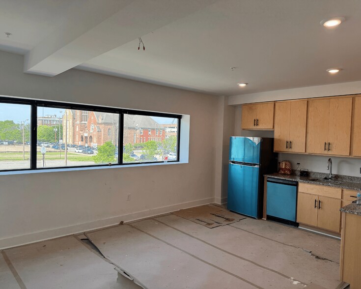 Primary Photo - Shipyard Flats