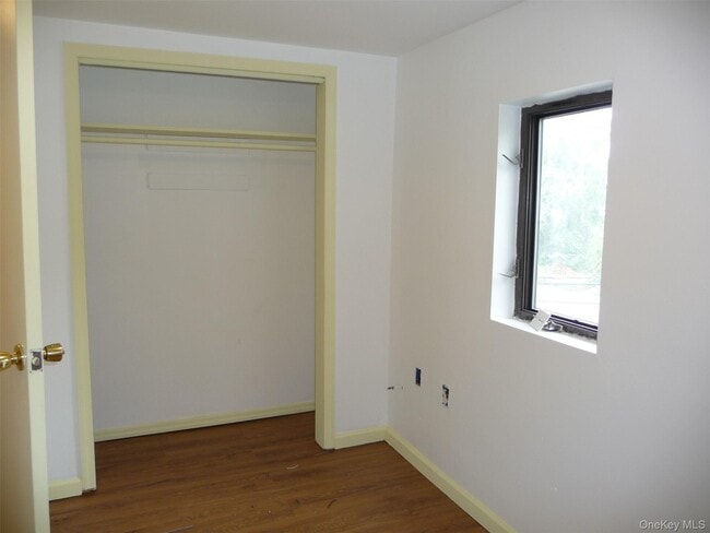 Building Photo - 67 Hulse Ave