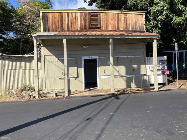 Building Photo - Studio, 0.5 bath House - 724 Luakini St Co...