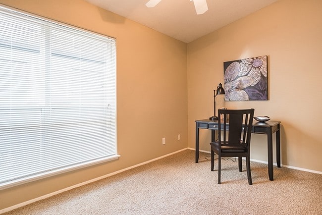 Building Photo - Goose Hollow Townhomes