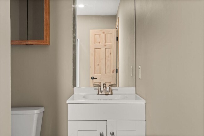 Building Photo - 42 Irish Hills Blvd