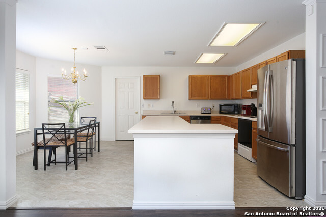 Building Photo - 8514 Coppermine-