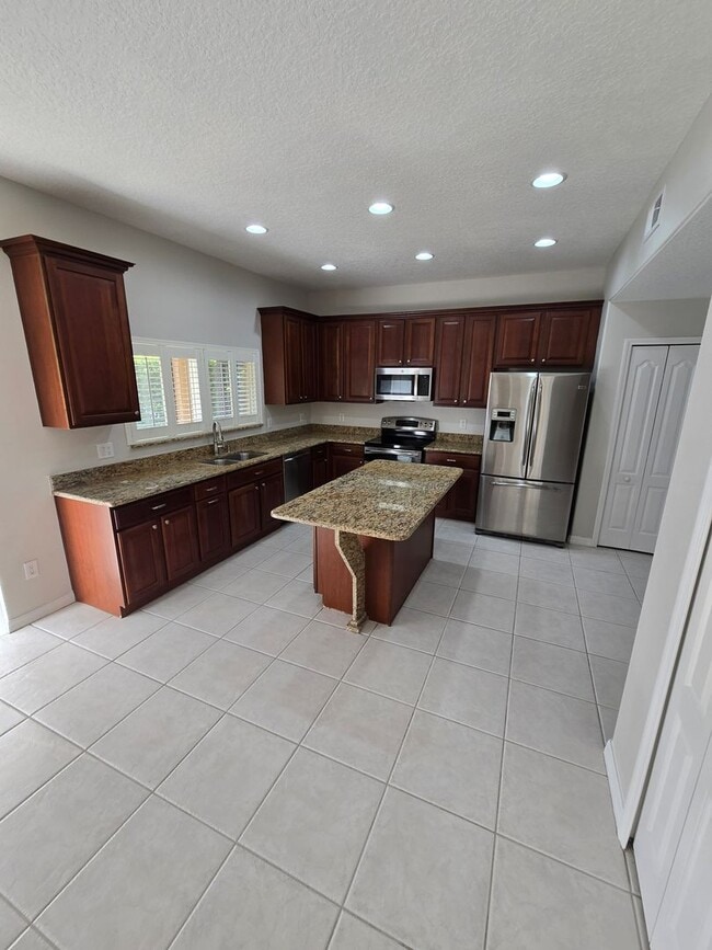 Building Photo - STONEYBROOK WEST