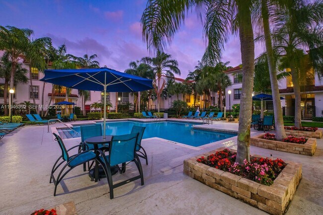 Building Photo - 3101 Port Royale Blvd