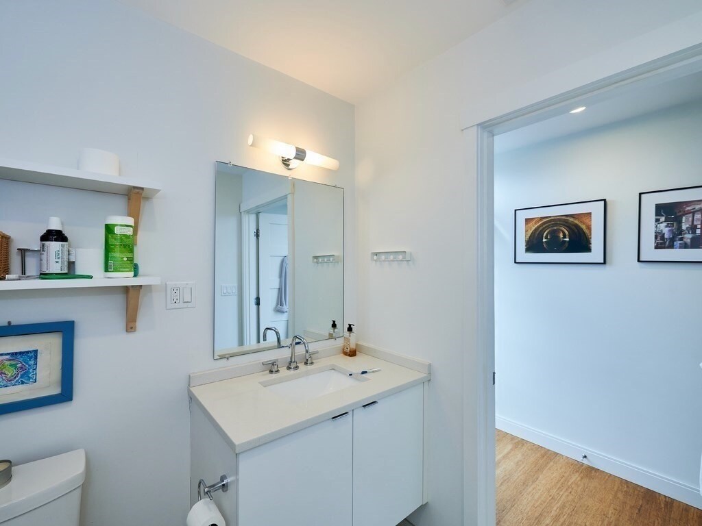 Building Photo - 290 Highland Ave