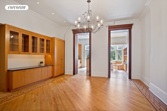 Building Photo - 408 4th St