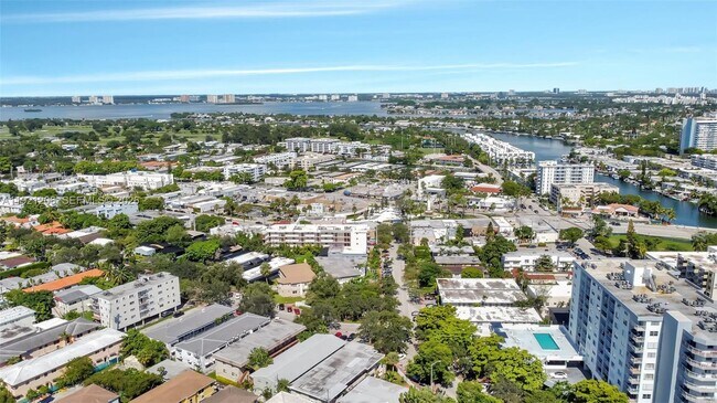 Building Photo - 6921 Rue Vendome