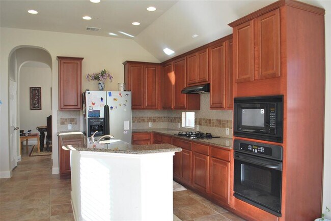 Building Photo - 2604 Orsobello Pl