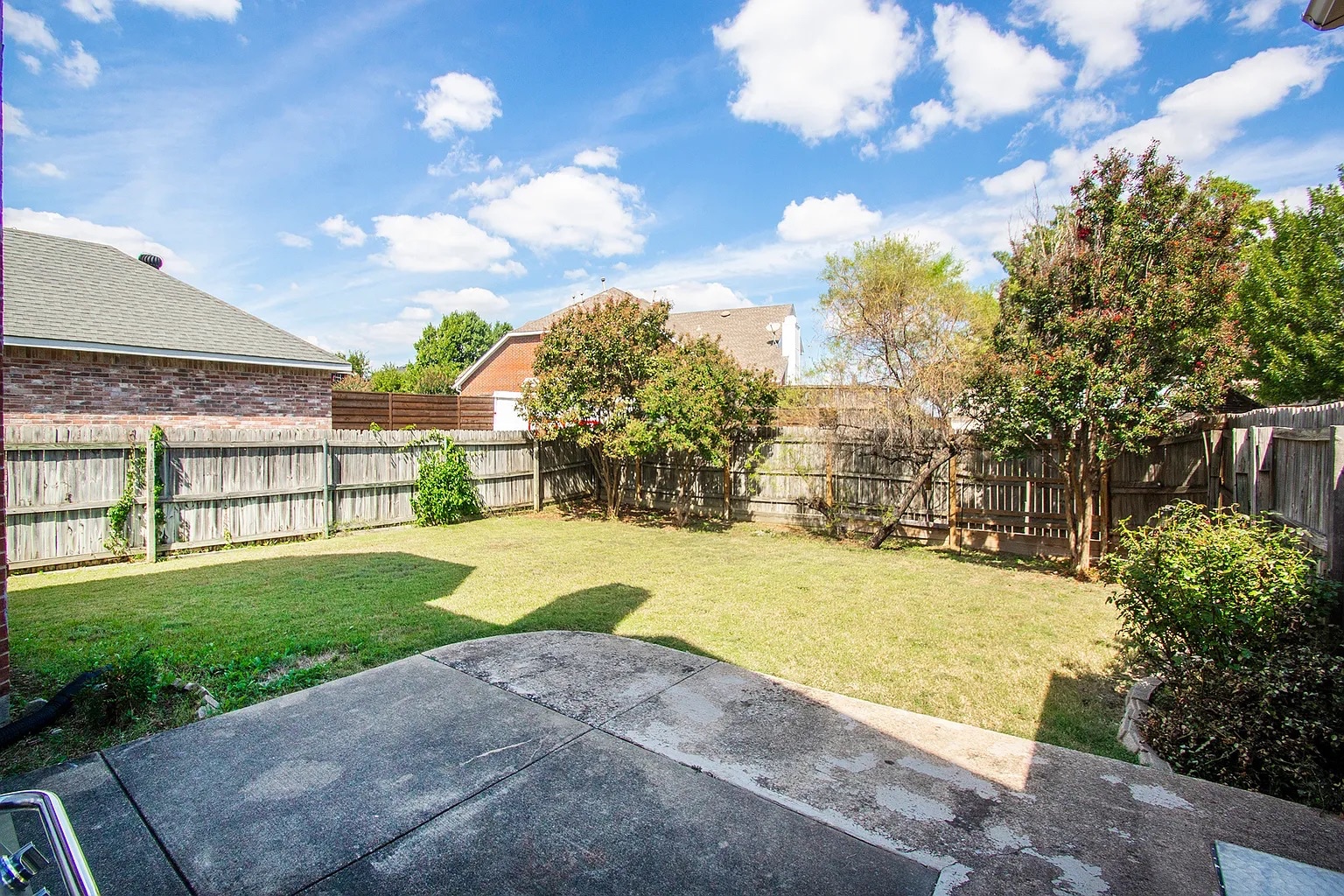 Building Photo - Room in House on Kentshire Cir