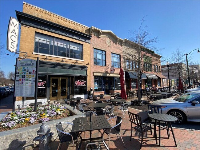 Building Photo - 306 Kennesaw Ave