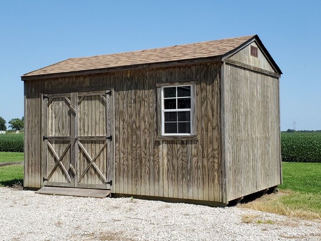 Building Photo - 2 Bed 2 Bath Mobile Home Sitting On 1 Acre