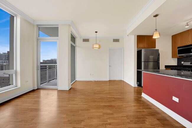 Building Photo - 1400 S Michigan Ave