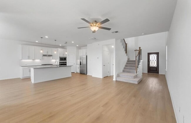 Building Photo - 140 Inlet Ln