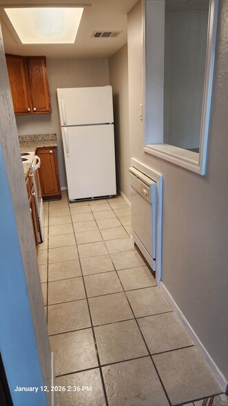 Building Photo - 12806 Midway Rd