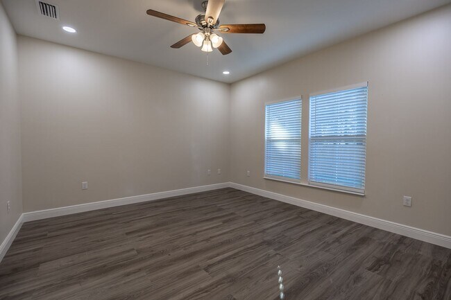 Building Photo - BRAND NEW CONSTRUCTION!  3-bedroom, 2-bath...