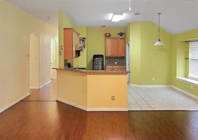 Building Photo - 402 Calvary Dr