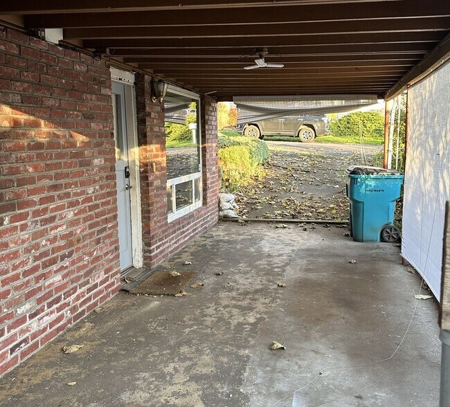 Building Photo - OS 1518