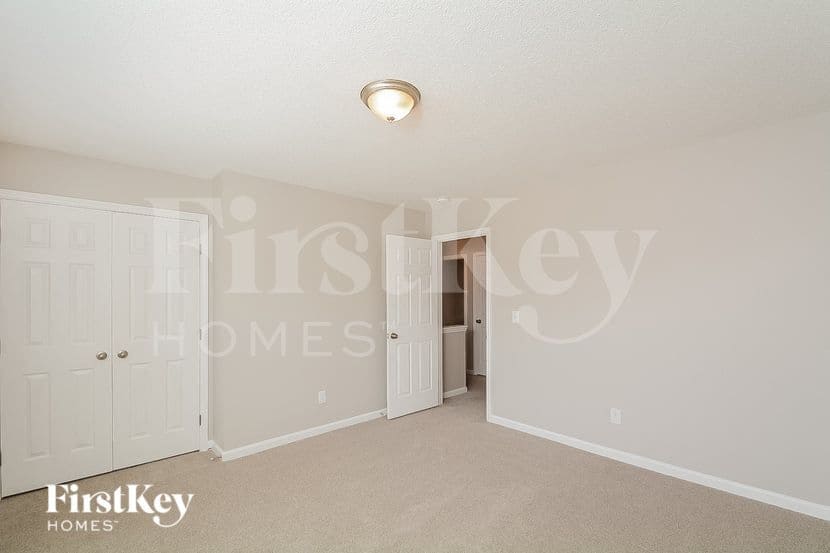 Building Photo - 4037 Mantua Way