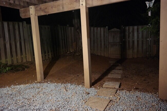 Building Photo - 5802 Bunker Woods Ln