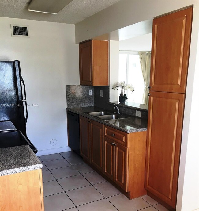 Building Photo - 4860 NW 97th Pl