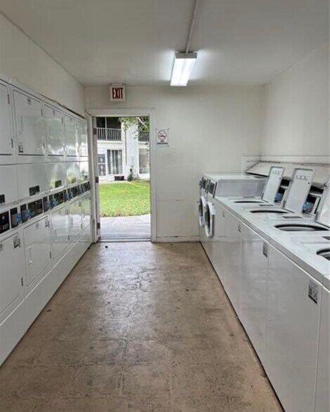 Building Photo - 4507 3rd Street Cir W
