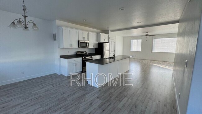 Building Photo - 386 Willow Leaf Rd