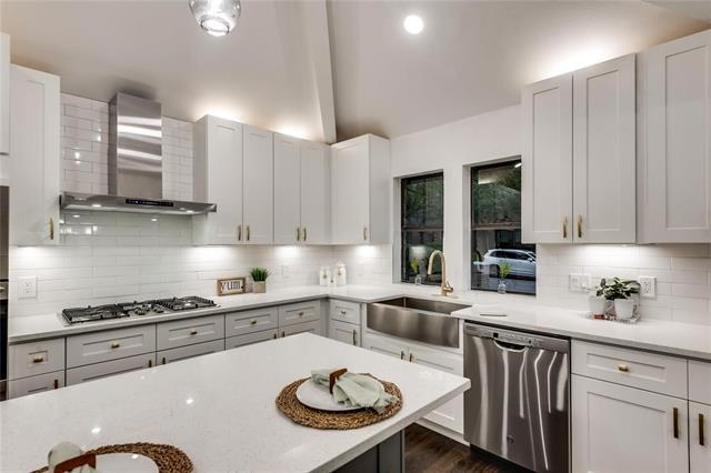 Building Photo - 9522 Hilldale Dr