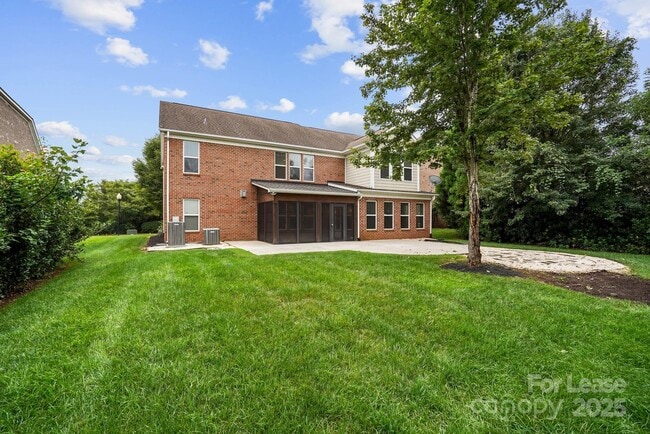 Building Photo - 9714 Woburn Rd