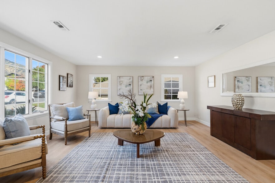 Living Room - 274 W Laurel Ave