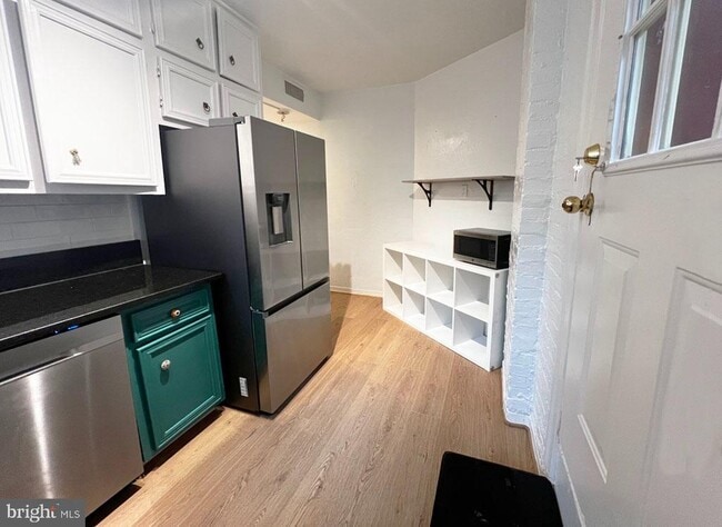 Building Photo - 3014 Dent Pl NW