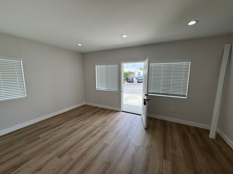 Building Photo - 10404 Fortrose Ct