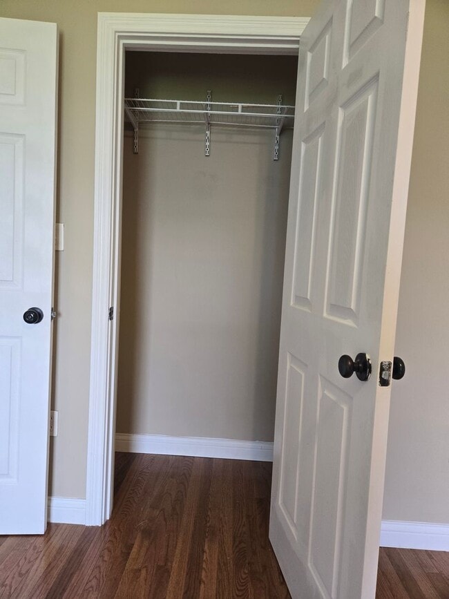 Building Photo - 2 Bedroom, 2 Bath w/ Washer&Dryer Included!
