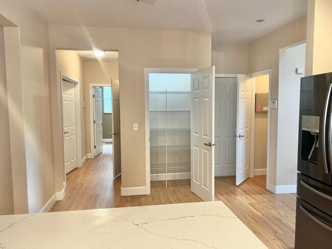 Building Photo - Must See! Beautiful 3bd/ + Bonus Rm/2.5 bath/ Primary Bed on Main/ /Heat Pump/Updated Features