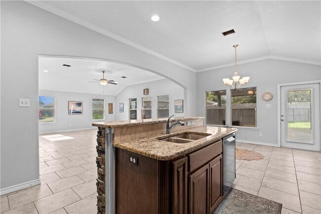 Building Photo - 1126 Fallow Ln
