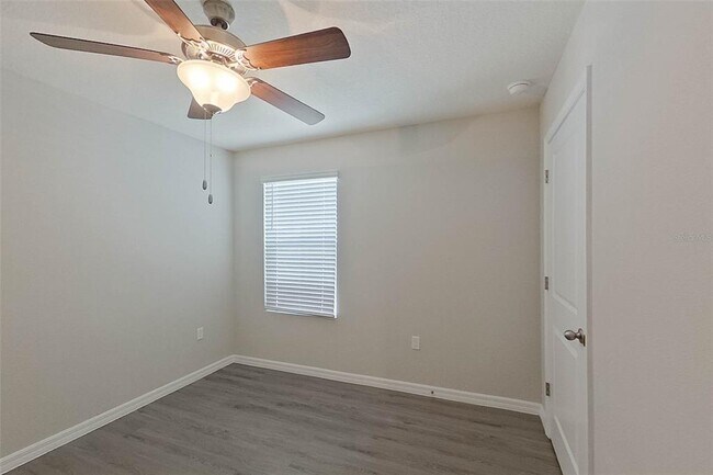 Building Photo - 8665 SW 44th Ct