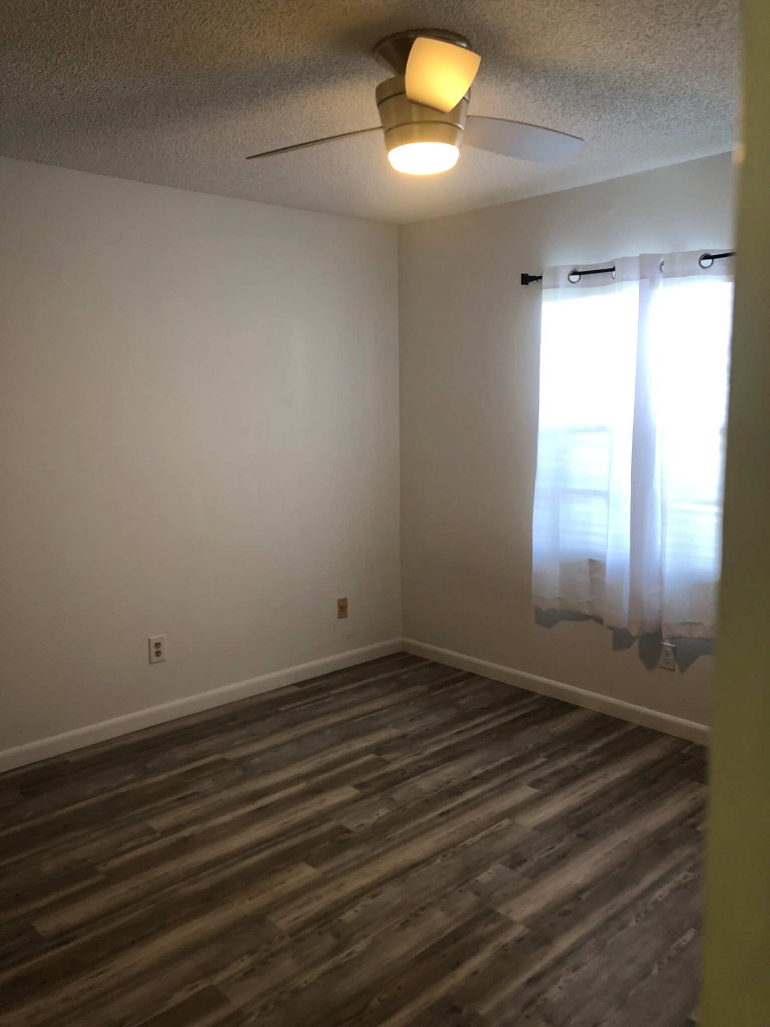 Building Photo - 6010 Indrio Rd