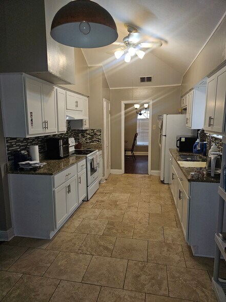 Renovated kitchen granite tops - 67 Madrid Ave