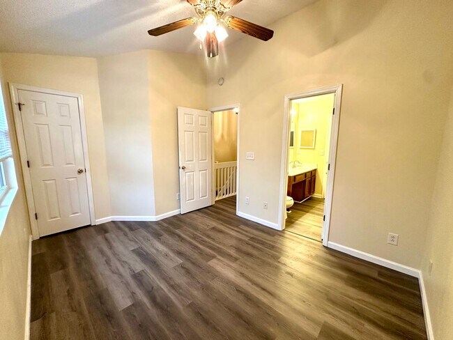 Building Photo - 5732 Prescott Ct