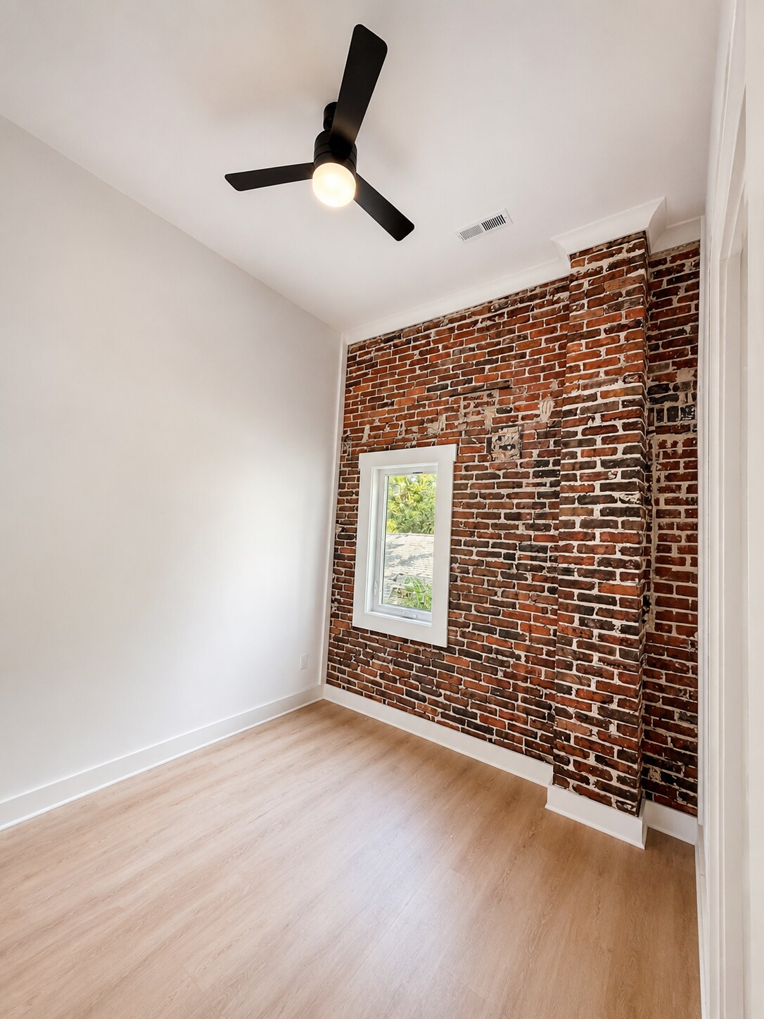 Building Photo - 1202 Chestnut St