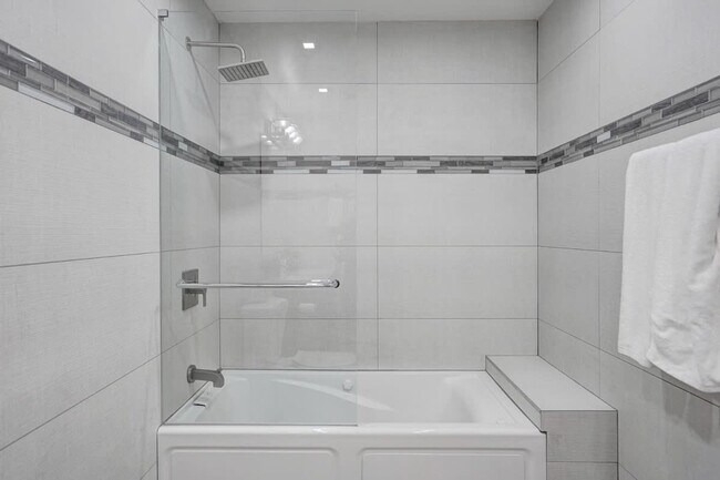 Building Photo - 1000 Diplomat Pkwy