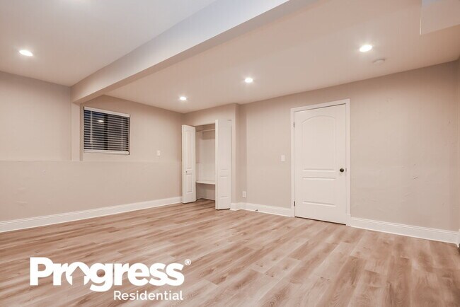 Building Photo - 7987 S 2760 W