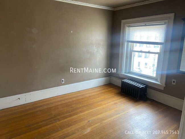 Building Photo - 99 Broadway