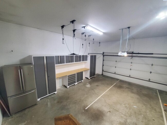 Building Photo - North Richland For Rent