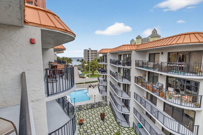 Building Photo - 2029 N Ocean Blvd