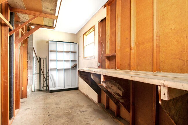 Building Photo - 1111 Wharton Manor Rd