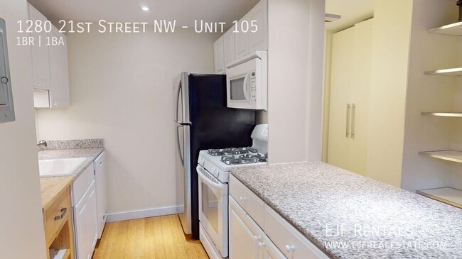 Building Photo - West End One Bedroom With Front Desk, Pack...