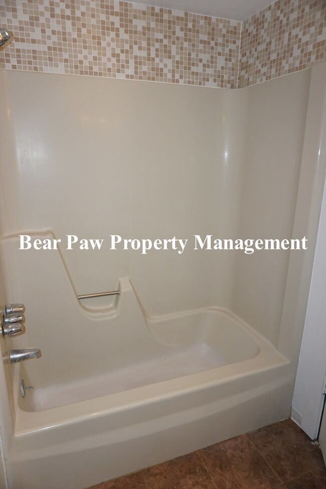 Building Photo - Beautiful Horse Property in Evergreen!!