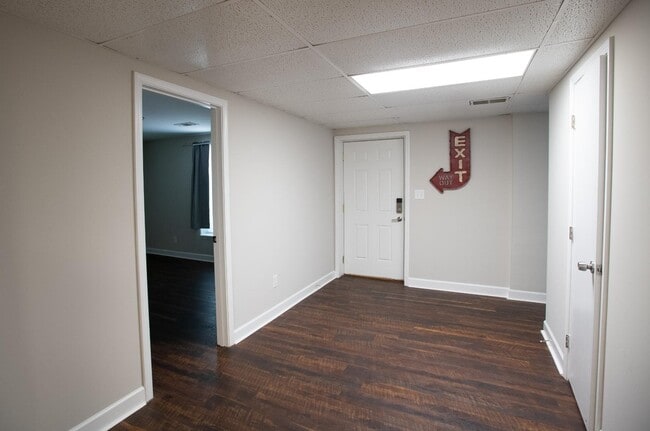 Building Photo - 9100 Nash Ave